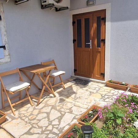Apartments & Rooms Nada Brseč Εξωτερικό φωτογραφία