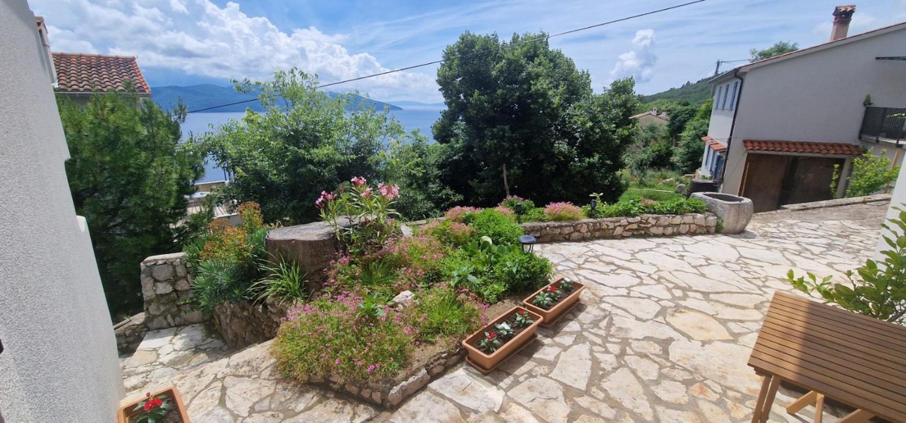 Apartments & Rooms Nada Brseč Εξωτερικό φωτογραφία